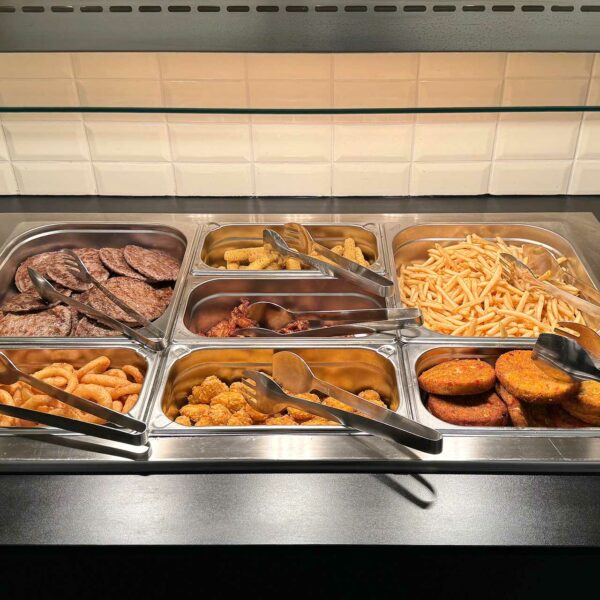 2024-bowlingpark-freiburg-american-burger-buffet-1920x1280px