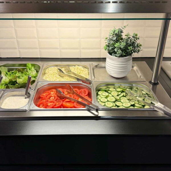 2024-bowlingpark-freiburg-american-burger-buffet-4-1920x1280px