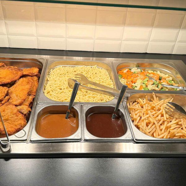 2024-bowlingpark-freiburg-buffet-2-1920x1280px